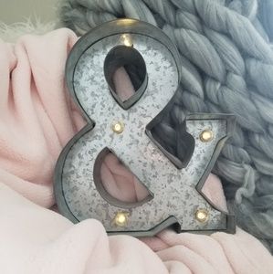 Decorative "and" sign